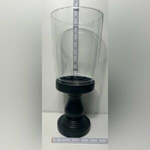 Clear Glass Hurricane 6” Dia. X 13.5”H w/ Black Resin Base
#0229246